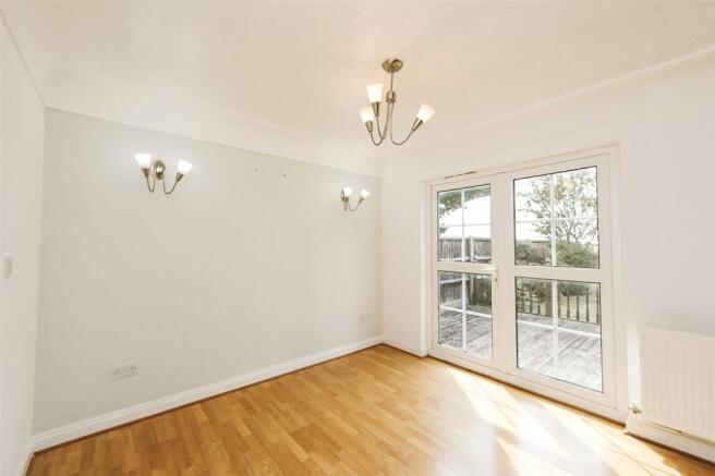 Moss Gardens, Birkdale, Southport, PR8 photo 4