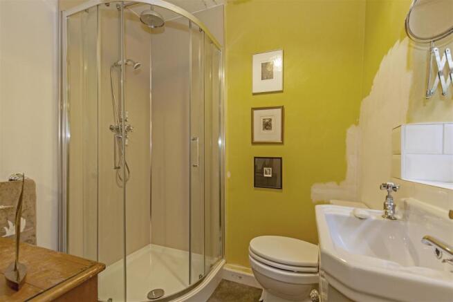 Bedroom 1 En Suite-1.jpg