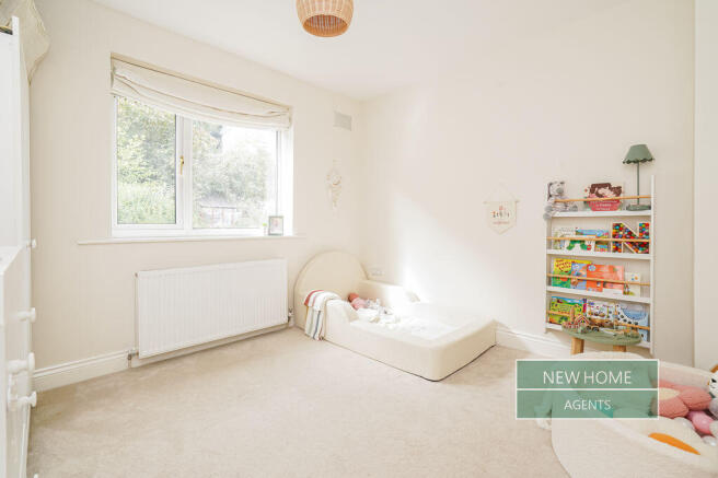 3 bed Semi-Detached for sale Image 12