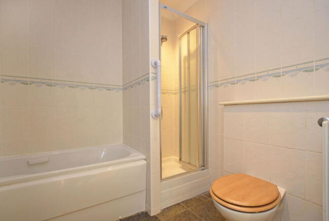 Photo 10