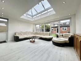 1, Alders Road, The Hale, Edgware HA8 9QG
