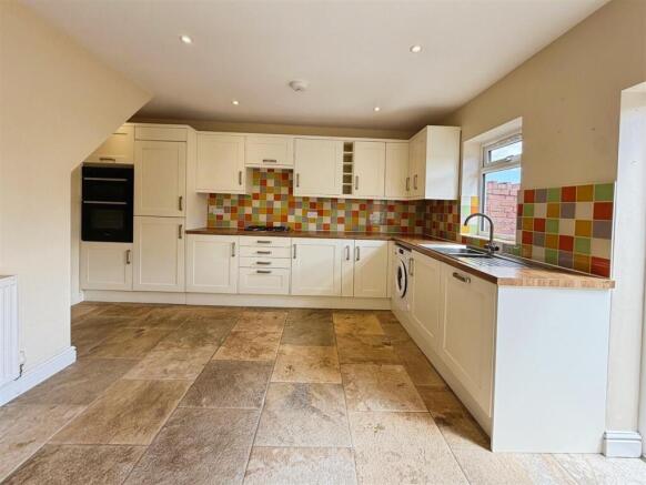 Pendicke Street, Southam photo 4