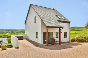 16, Bethan View, Perranporth TR6 0FB