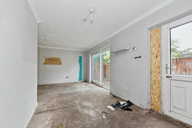 31 Redruth Drive, Mansfield, Nottinghamshire, NG18 4QB