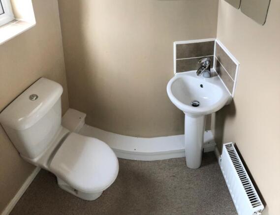 2 bed Town House to rent Image 5