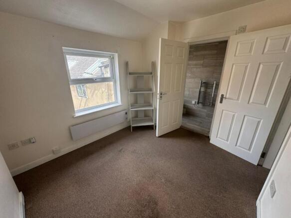 1 bed Flat to rent Image 4