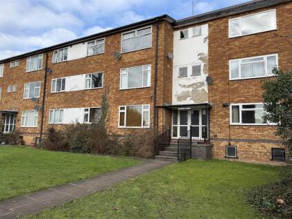 Allesley Court, Allesley Village, Coventry * VACANT WITH LONG LEASE *