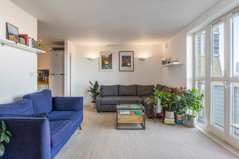 Commercial Road, London, E1