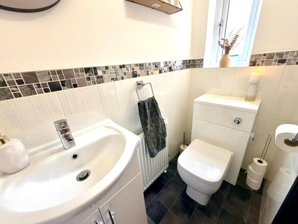 2 bed Terraced for sale Image 11