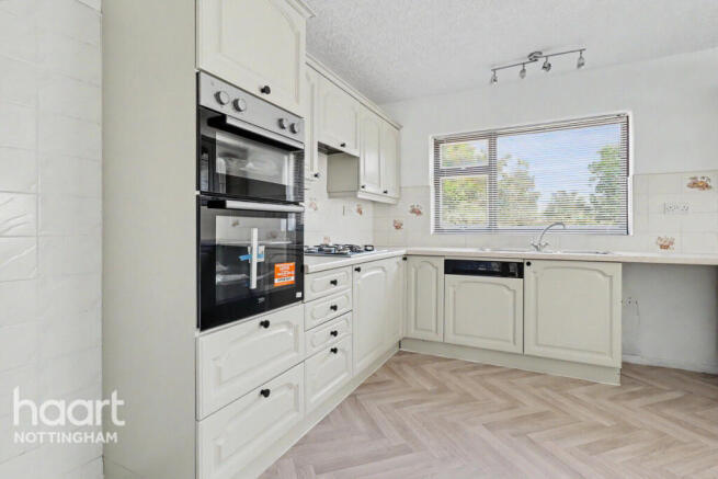 Robins Wood Road, Nottingham photo 4