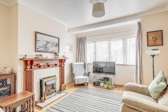 Midhurst Avenue, Westcliff-on-sea, SS0 photo 5