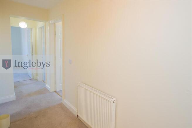 2 bed Apartment for sale Image 4