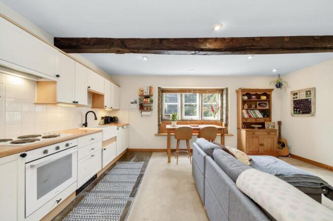 2 bed House for sale Image 9