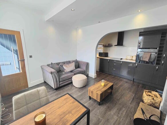 2 bed Terraced for sale Image 6