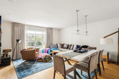 Trinity Court, Gloucester Terrace, W2