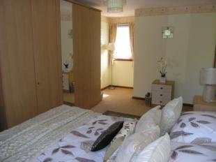 Bedroom 1 (Opp)