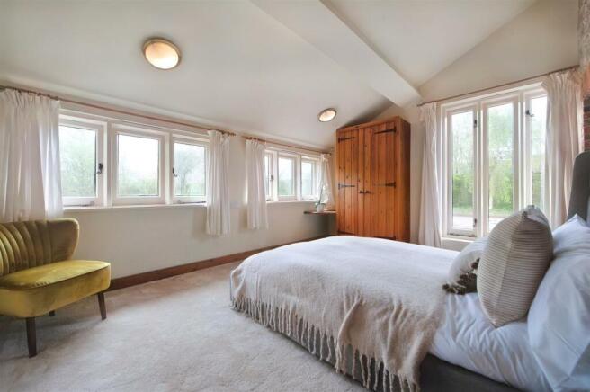 Bedroom 2.jpg