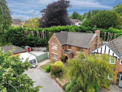 Acorn Close, Rogerstone, NEWPORT