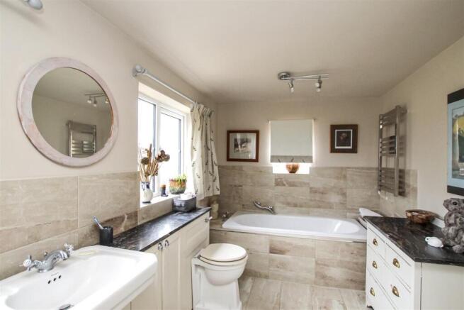 Bathroom.JPG