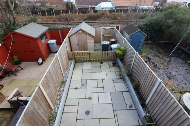 Photo 12