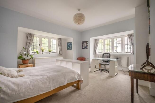 2nd bedroom