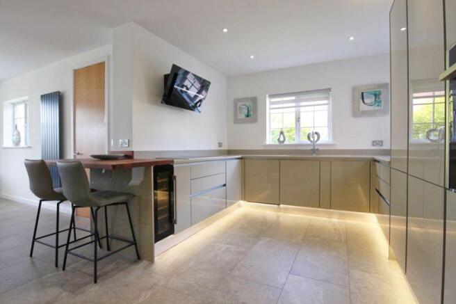 Kitchen/Breakf...