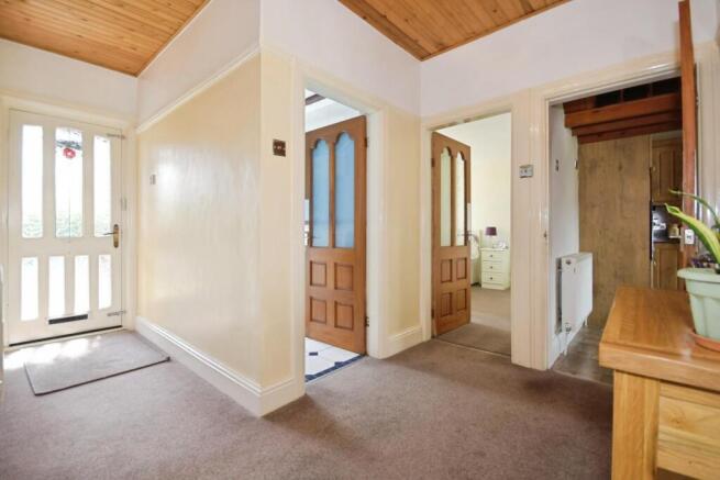 3 bed Detached for sale Image 9