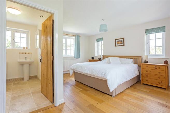 Bedroom and en suite