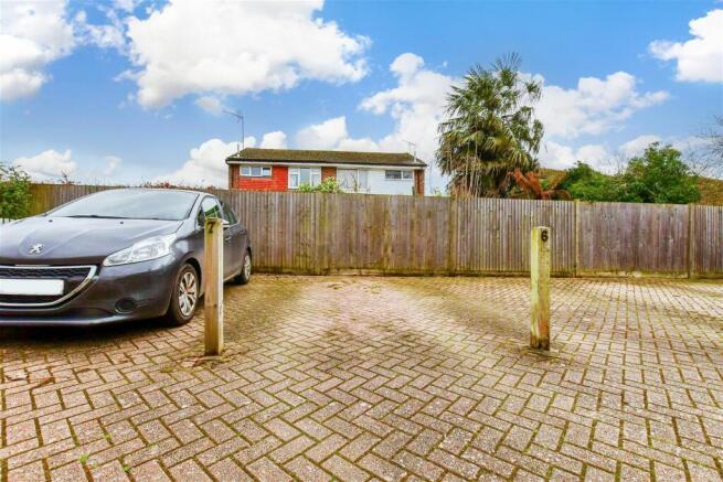 Driveway/Parking
