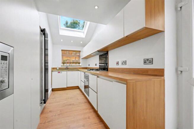 Kitchen_1.jpeg