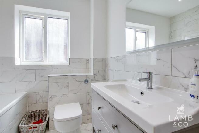 BATHROOM: