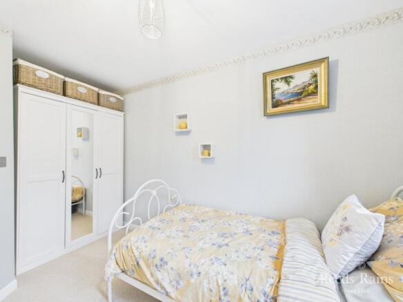 3 bed Detached for sale Image 11