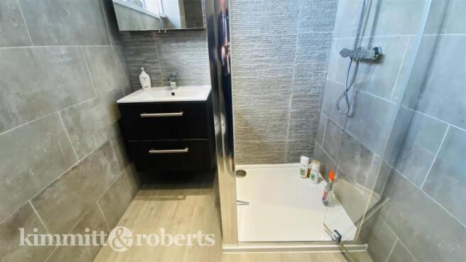 Shower Room.jpg