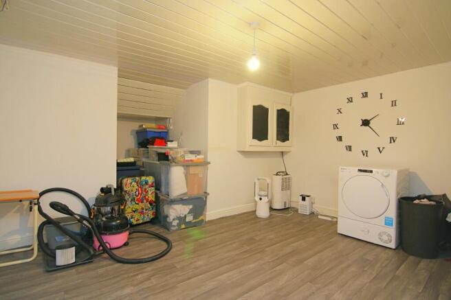 4 bed Terraced for sale Image 8