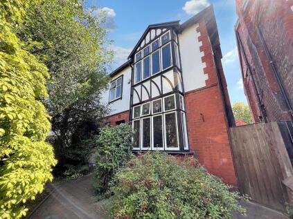 Victoria Crescent, Ellesmere Park, M30