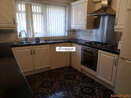 25, Kendal Lane, Woodhouse, Leeds LS3 1AS