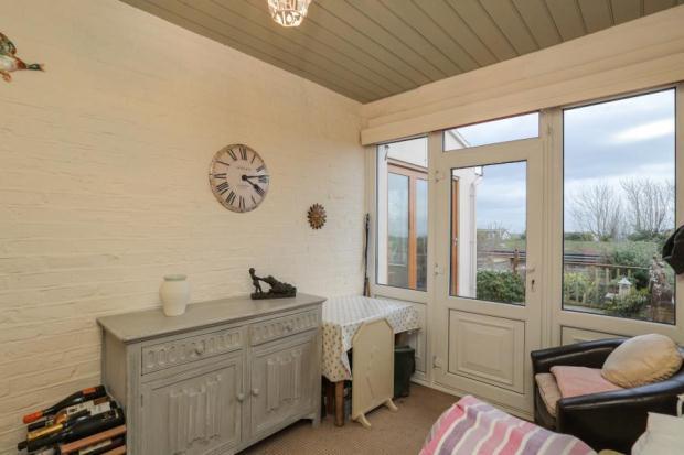 GARDEN ROOM