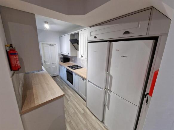 43 Cardigan Kitchen .jpg