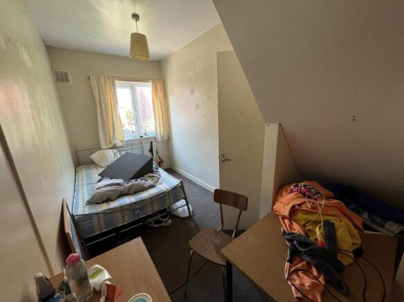 3 bed Terraced to rent Image 7