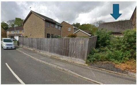 6 Bullfinch Close, Poole, Dorset