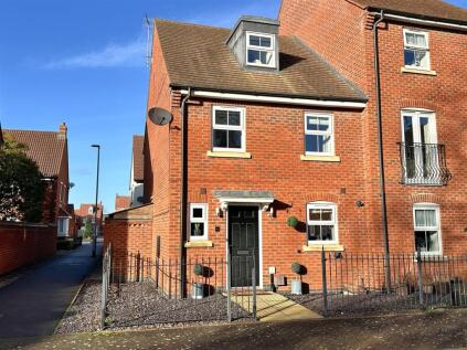 Apple Avenue, Fernwood, Newark