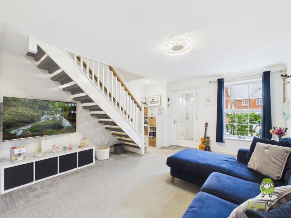 EweMove Estate Agents Basingstoke - Wickham Way -L