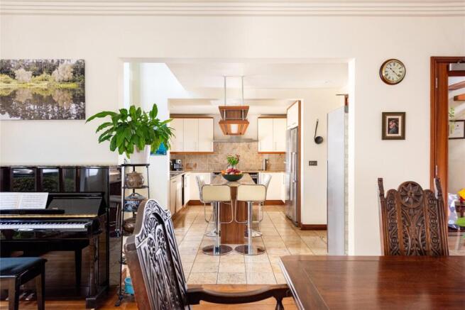 Dining/Family