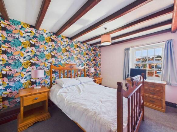 4 bed Cottage for sale Image 6
