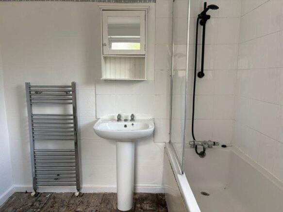 3 bed Terraced to rent Image 10
