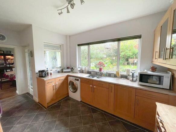 BREAKFAST KITCHEN