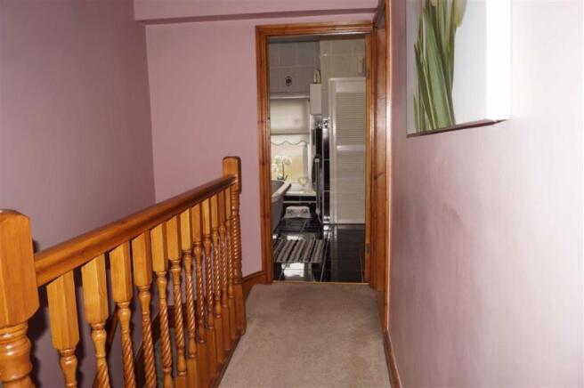 STAIRS/LANDING