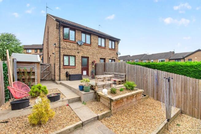3 bed Semi-Detached for sale Image 4