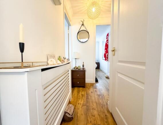 1 bed Flat for sale Image 7