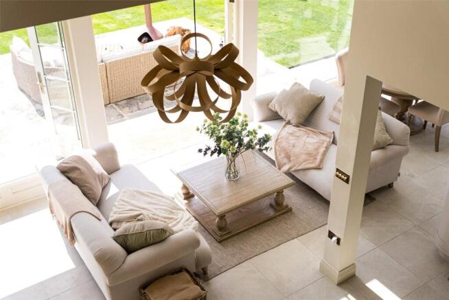 4 bed Detached for sale Image 12